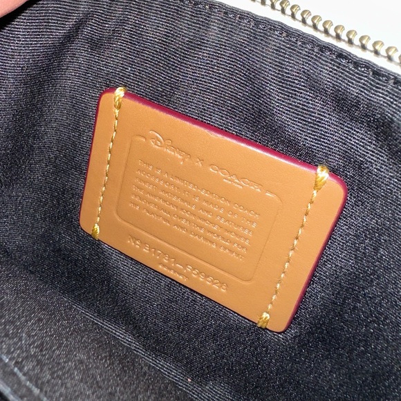 Coach and fossil wallets/ wristlets - Picture 7 of 9